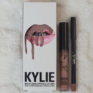 *BNIB* Kylie Cosmetics Matte Liquid Lipstick Kit in shade Maliboo